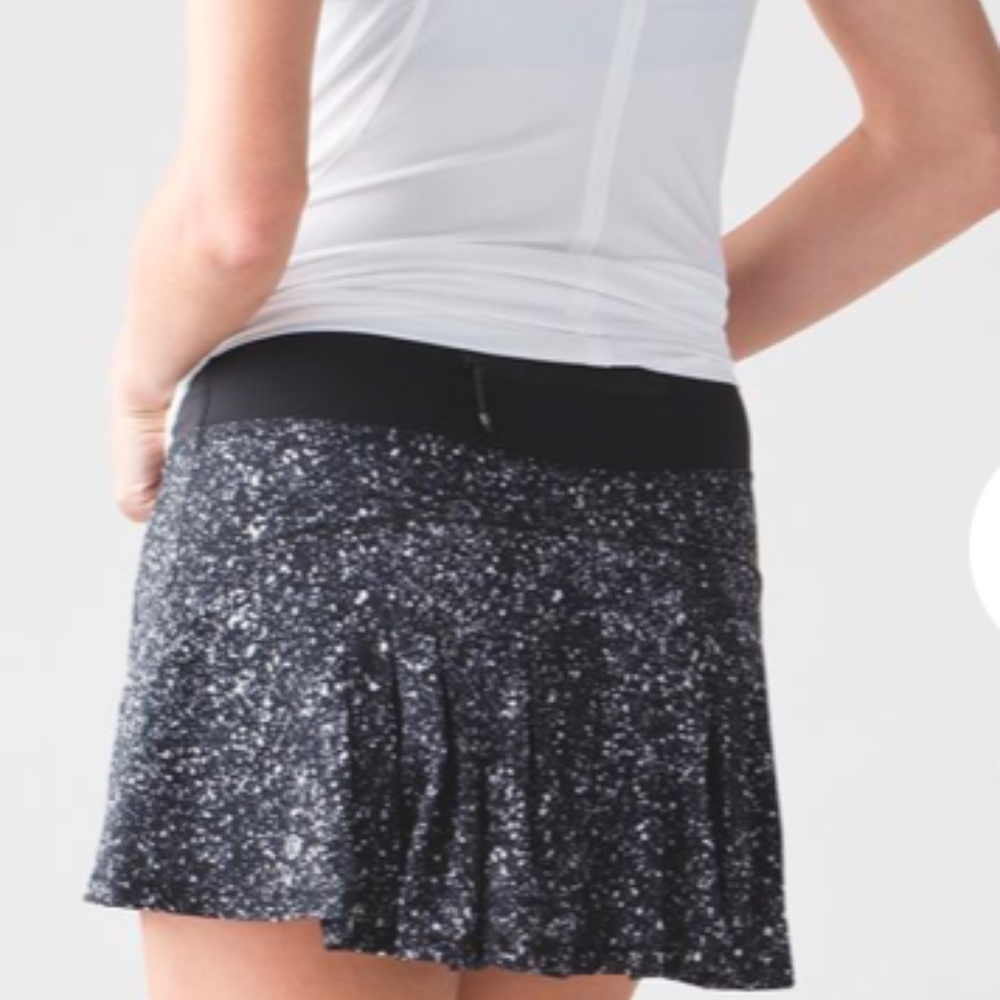 Lululemon Circuit Breaker Skirt (Regular) Splatter White Black/Black